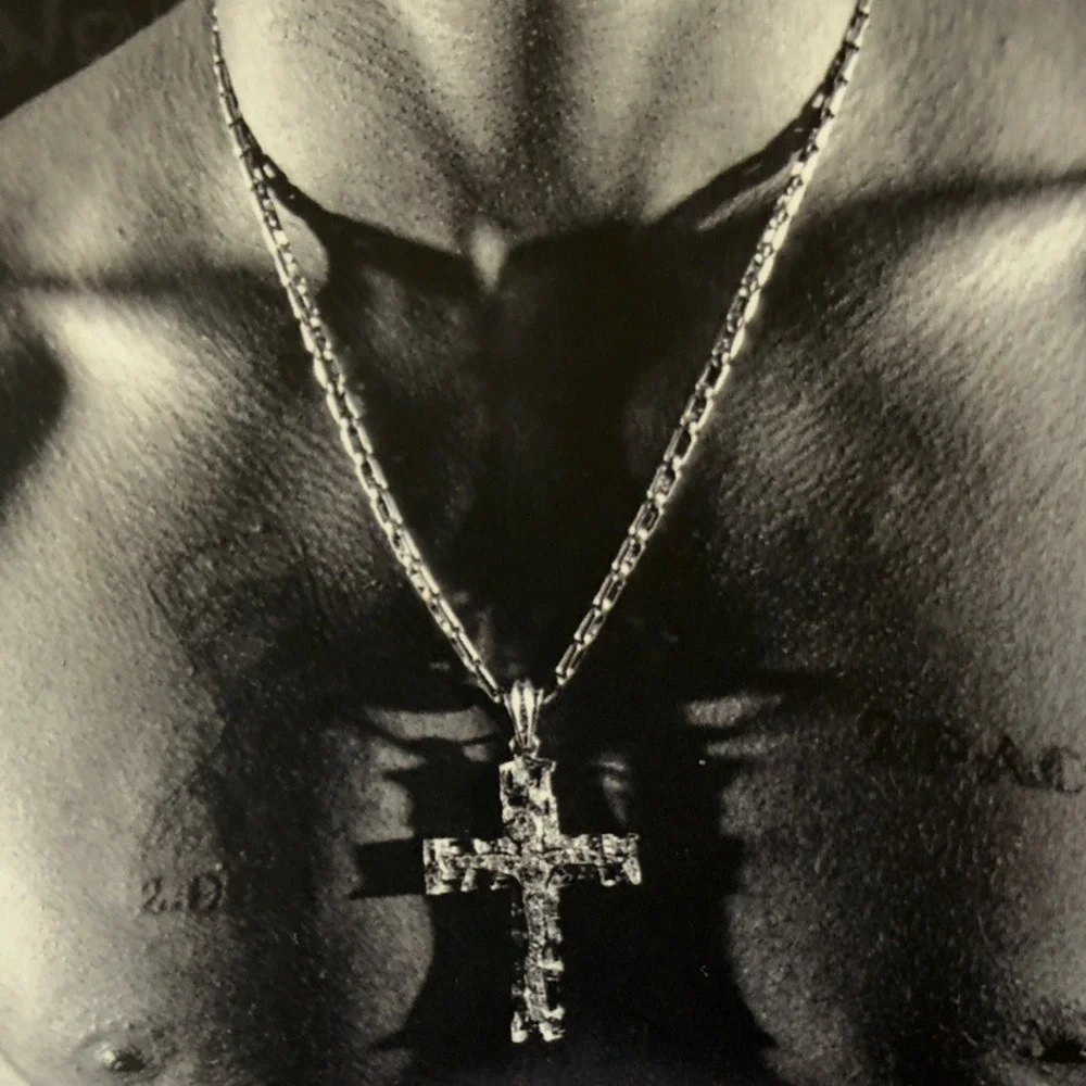 Tupac Shakur:‎ The Authorized Biography Staci Robinson Hardcover Book